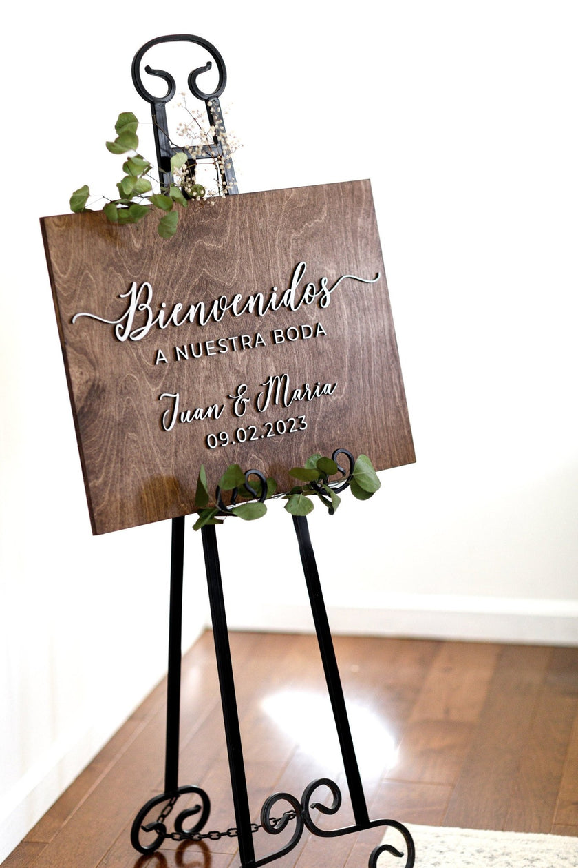 Bienvenidos Welcome Sign - Custom Wood Wedding Sign - Spanish Sign - 3D wedding signage - 3D Espanol Wedding Name Board - Small Town Timbers
